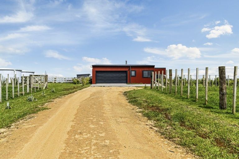 Photo of property in 136 Mirikau Road, Warea, New Plymouth, 4381