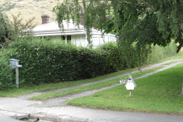 Photo of property in 27a Port Hills Road, Heathcote Valley, Christchurch, 8022