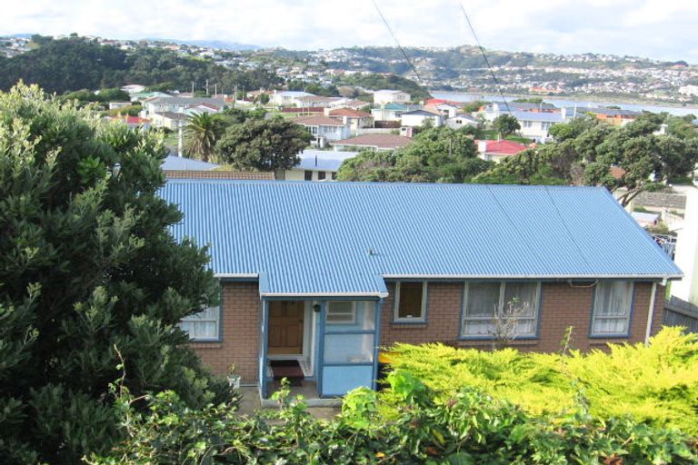 Photo of property in 9 Piko Street, Titahi Bay, Porirua, 5022