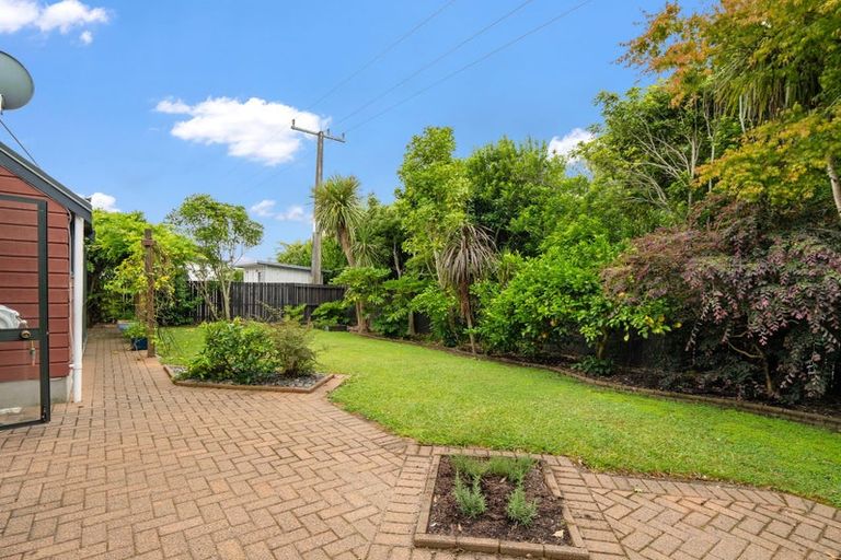 Photo of property in 4 Libra Place, Kawaha Point, Rotorua, 3010