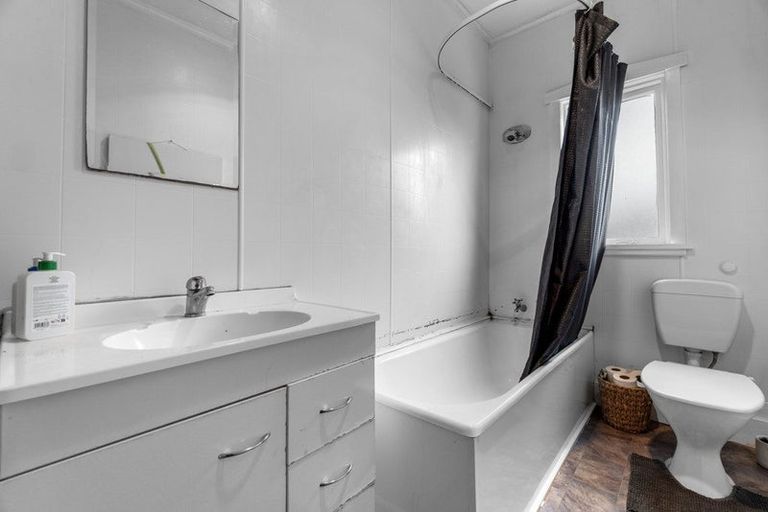 Photo of property in 17 Snell Street, Morrinsville, 3300