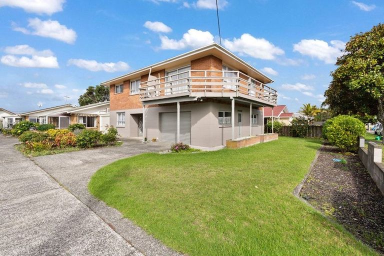 Photo of property in 18a Moenui Avenue, Orewa, 0931