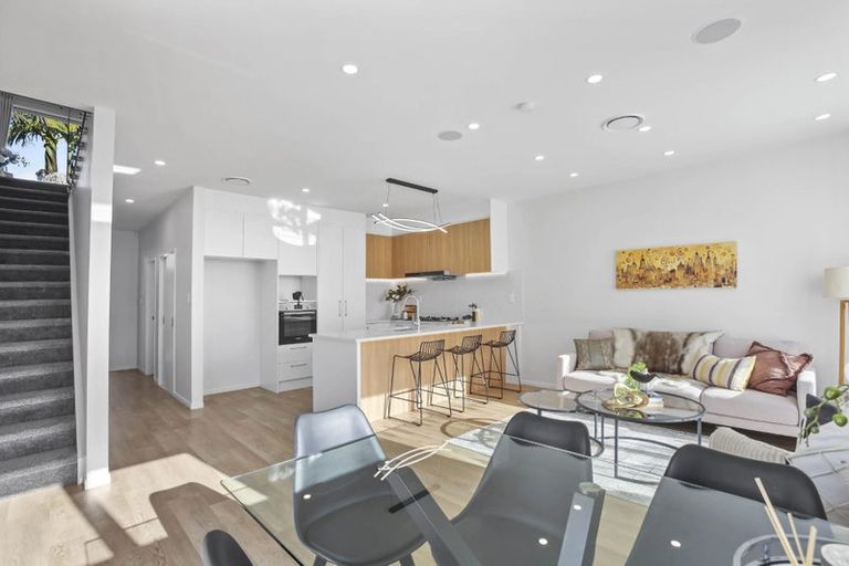 Photo of property in 14b Galsworthy Place, Bucklands Beach, Auckland, 2014