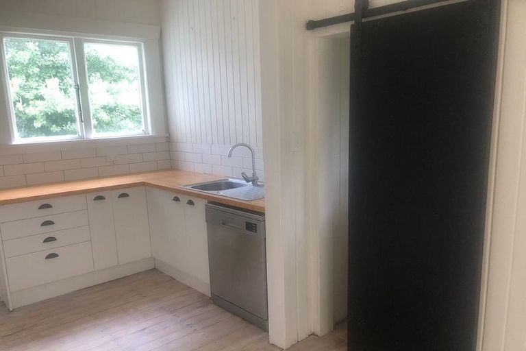 Photo of property in 15a Madison Street, Carterton, 5713