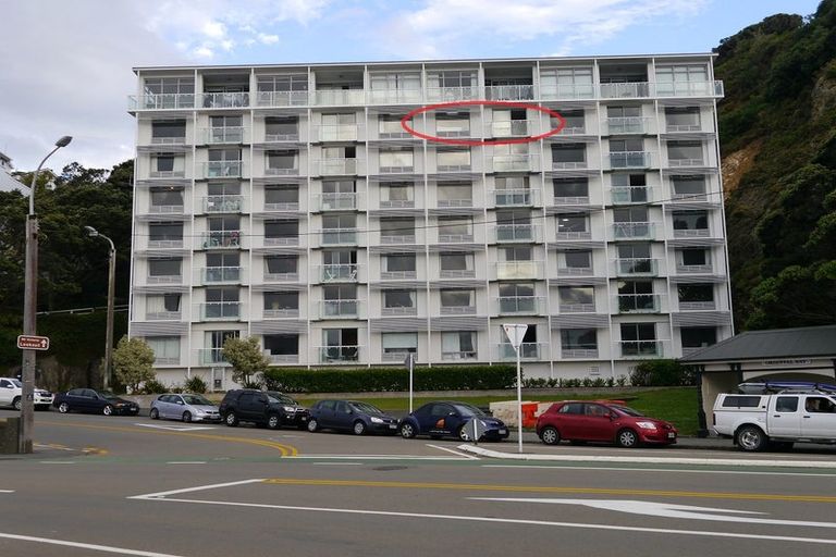 Photo of property in The Capital, 26/370 Oriental Parade, Oriental Bay, Wellington, 6011