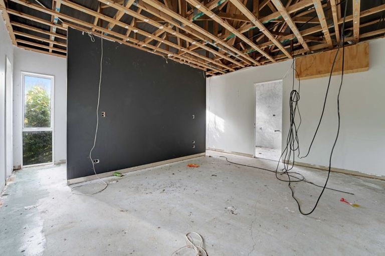 Photo of property in 17 Capriole Crescent, Kingseat, Papakura, 2580