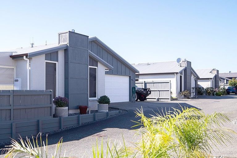 Photo of property in 1/18 The Glade, Papamoa Beach, Papamoa, 3118