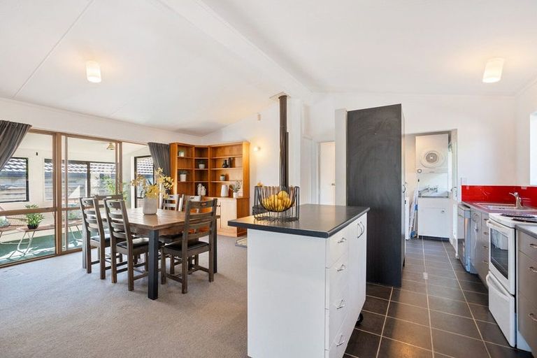 Photo of property in 29a Oriwa Street, Waikanae, 5036