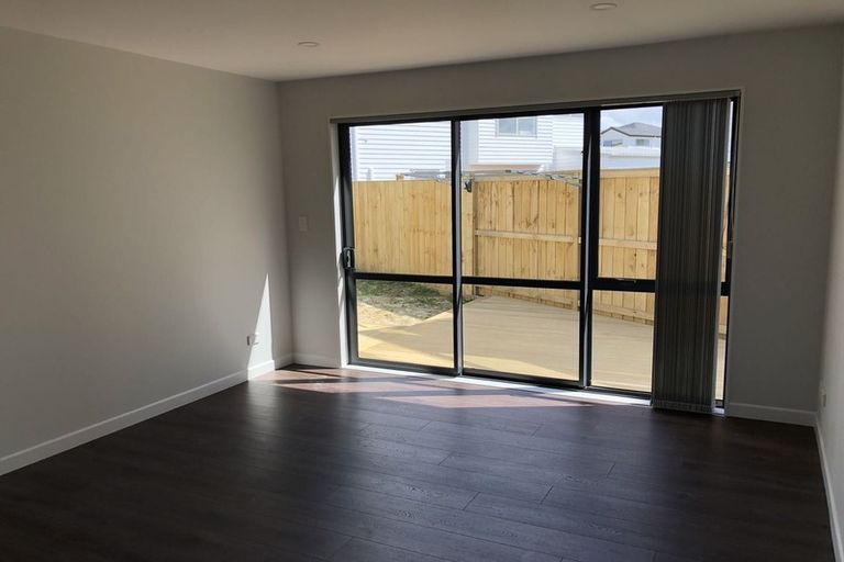 Photo of property in 150 Hobsonville Road, Hobsonville, Auckland, 0618