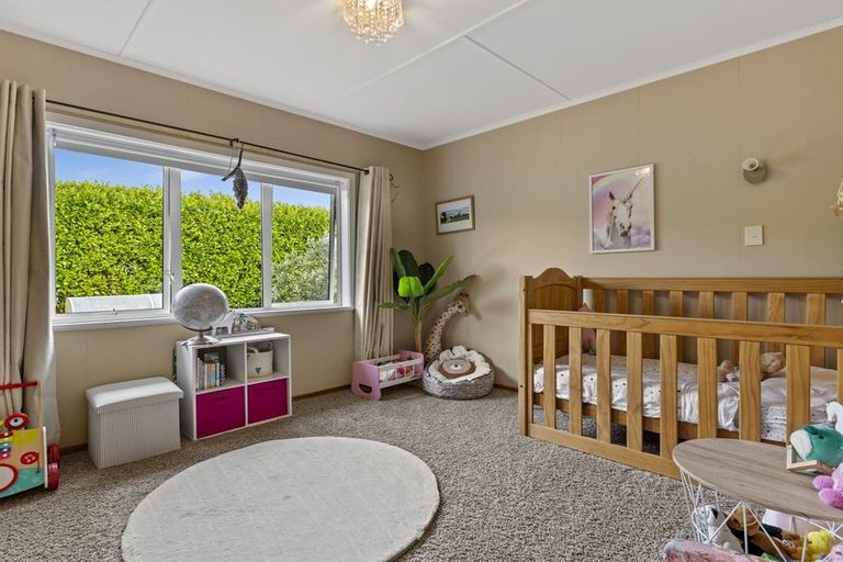 Photo of property in 325 Richmond Road, Lepperton, New Plymouth, 4373