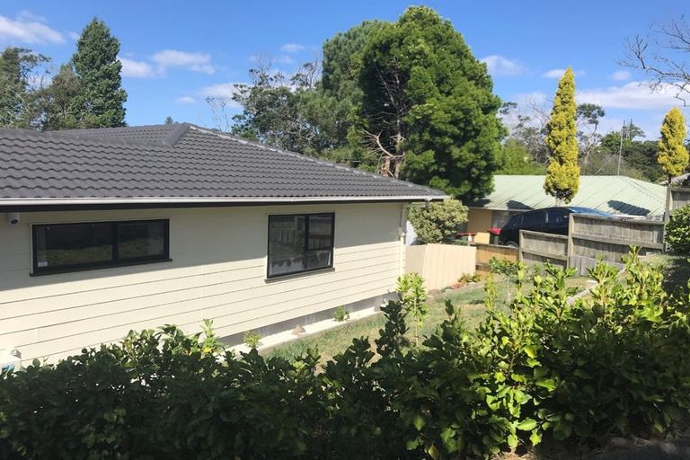 Photo of property in 41 Holmes Drive South, Massey, Auckland, 0614