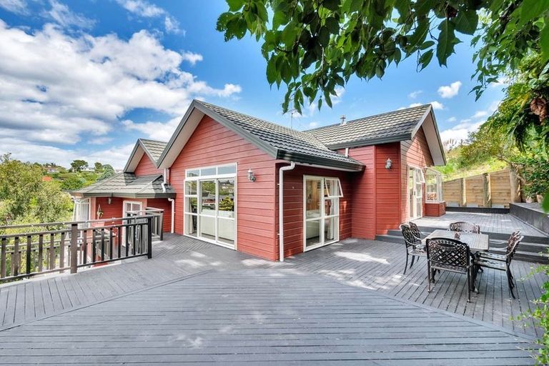 Photo of property in 16a Honeysuckle Lane, Mairangi Bay, Auckland, 0630