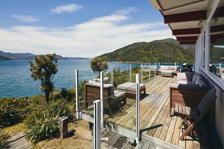 Photo of property in 311 Port Underwood Road, Whatamango Bay, Picton, 7281