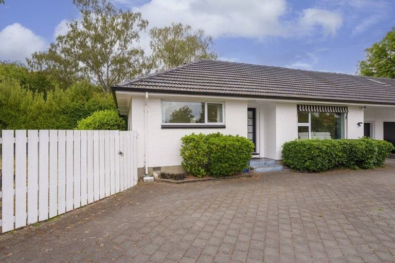 Photo of property in 124a Glandovey Road, Strowan, Christchurch, 8052