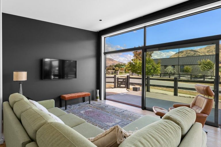 Photo of property in 1 Campbell Road, Wanaka, 9305