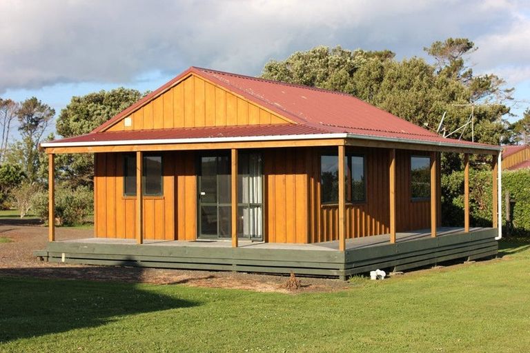 Photo of property in 986 Tinopai Road, Tinopai, Matakohe, 0593