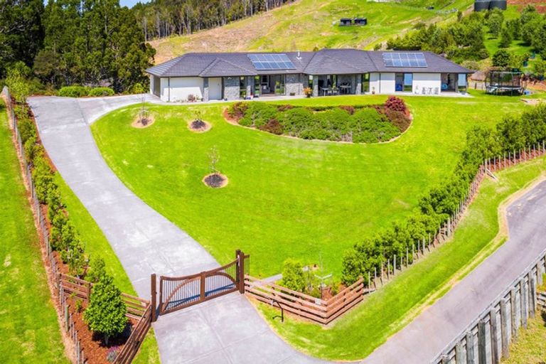 Photo of property in 63 Moses Road, Kaukapakapa, 0873