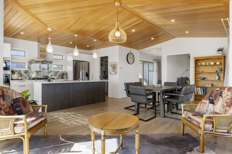 Photo of property in 6 Raupo Crescent, Wharewaka, Taupo, 3330
