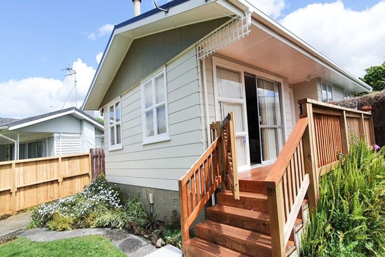 Photo of property in 2 Avon Street, Tikipunga, Whangarei, 0112