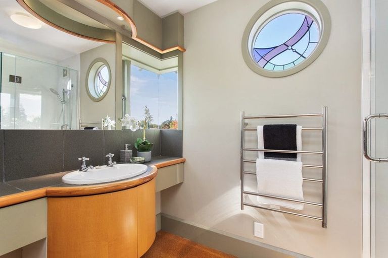 Photo of property in 53 Weka Street, Fendalton, Christchurch, 8041