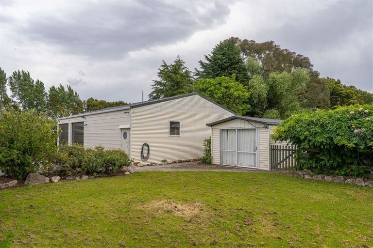 Photo of property in 365 Bluff Rangitumau Road, Rangitumau, Masterton, 5871
