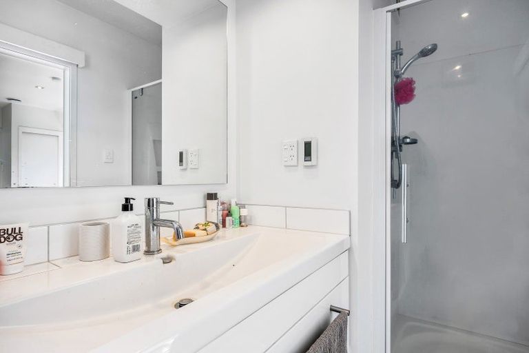 Photo of property in 1/10 Chevron Place, Ilam, Christchurch, 8041