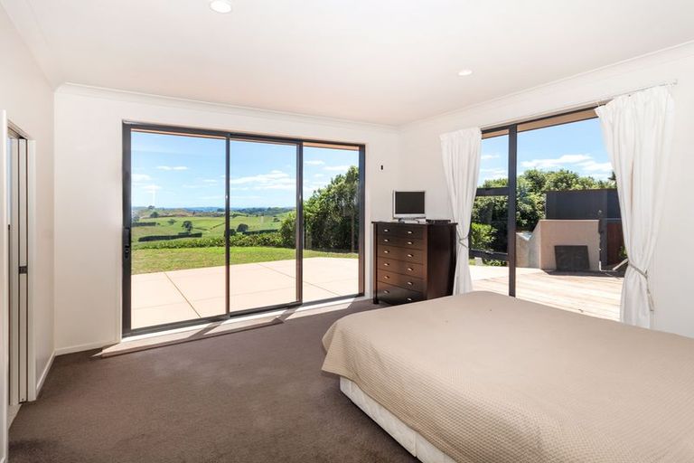 Photo of property in 5 Medhurst Road, Bombay, 2675