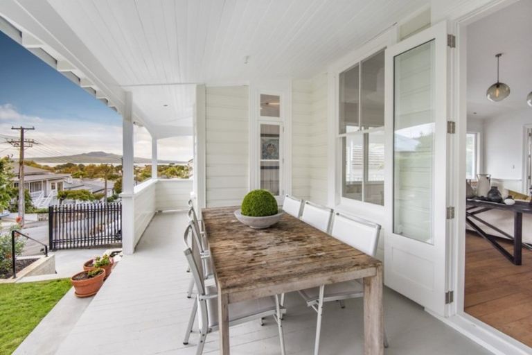 Photo of property in 8 St Aubyn Street, Devonport, Auckland, 0624