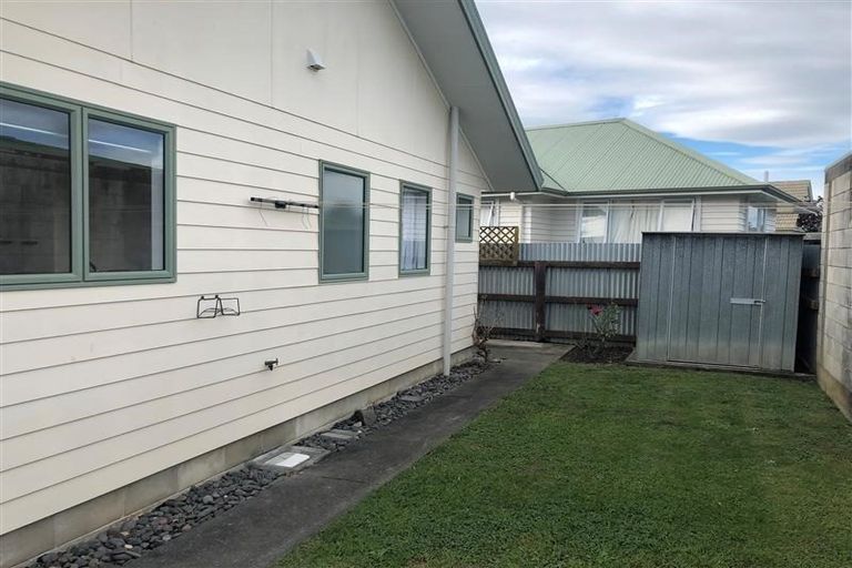 Photo of property in 2b Seddon Crescent, Marewa, Napier, 4110