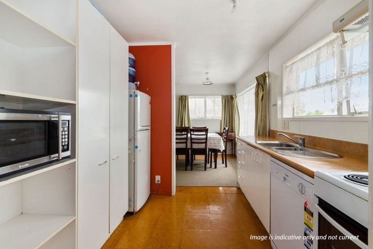 Photo of property in 2/15 Gloaming Place, Conifer Grove, Takanini, 2112