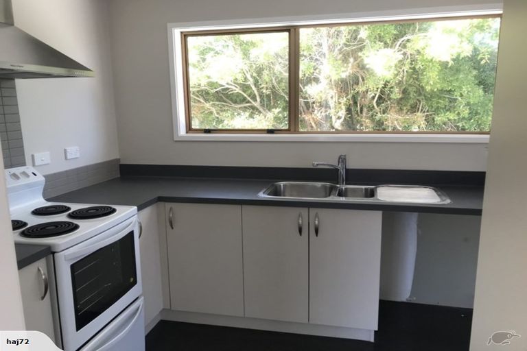 Photo of property in 18 Hicks Crescent, Waikanae Beach, Waikanae, 5036