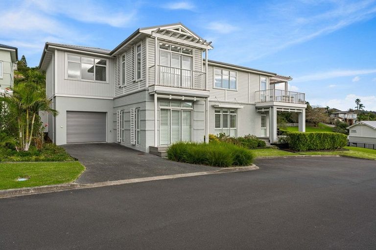 Photo of property in 1 Ocean View Terrace, Orewa, 0931