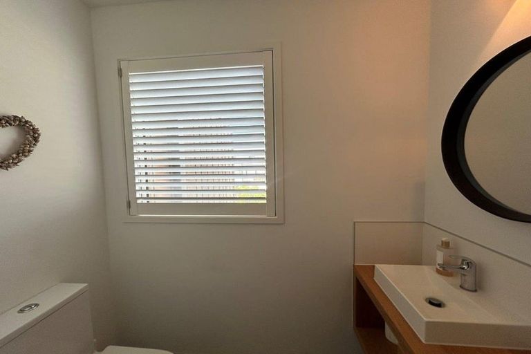 Photo of property in 24a Sunbrae Grove, Mount Maunganui, 3116