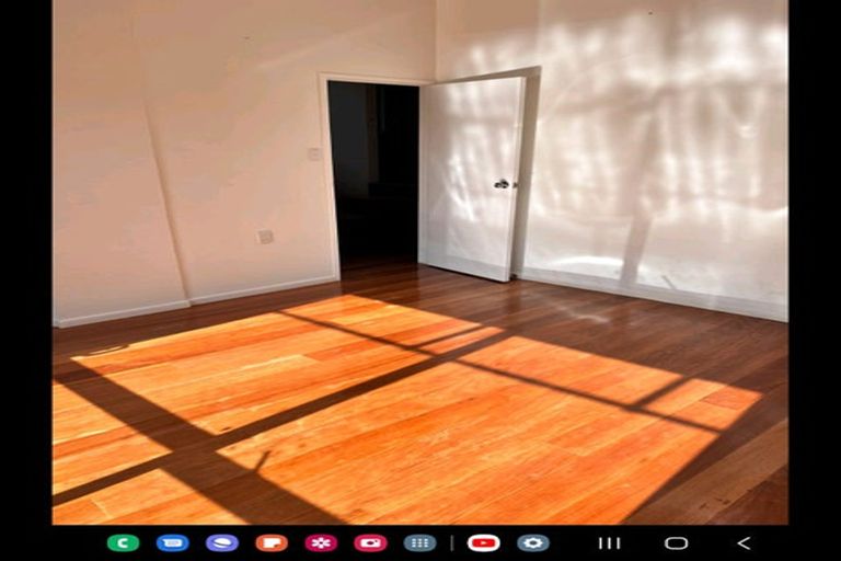 Photo of property in 349 Triangle Road, Massey, Auckland, 0614