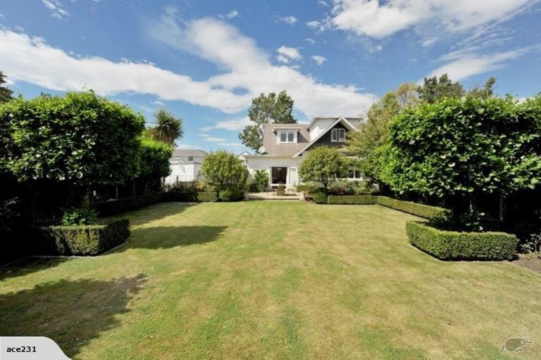 Photo of property in 284 Papanui Road, Merivale, Christchurch, 8052