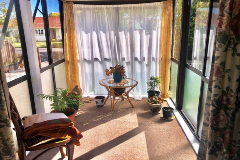 Photo of property in 24 Princes Street, Levin, 5510