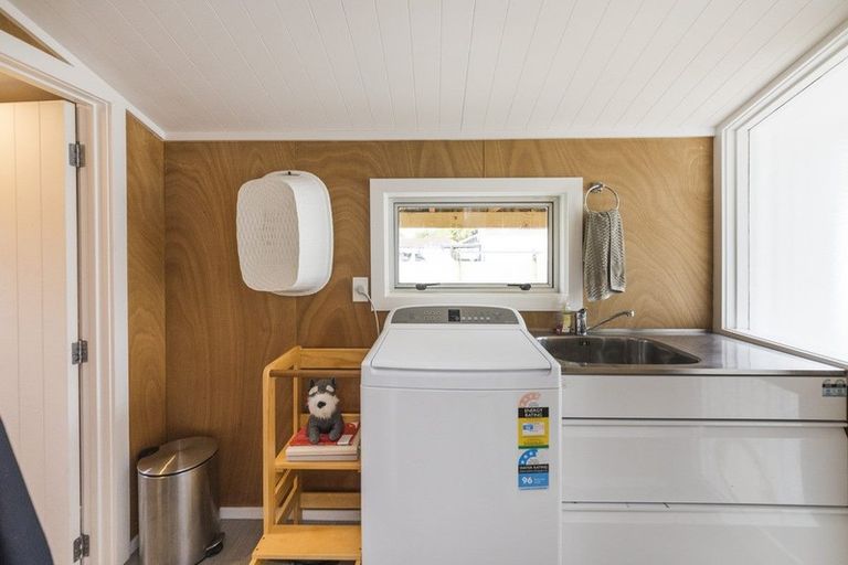 Photo of property in 9 Joseph Street, West End, Palmerston North, 4412