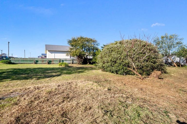 Photo of property in 20a Ruapehu Street, Castlecliff, Wanganui, 4501