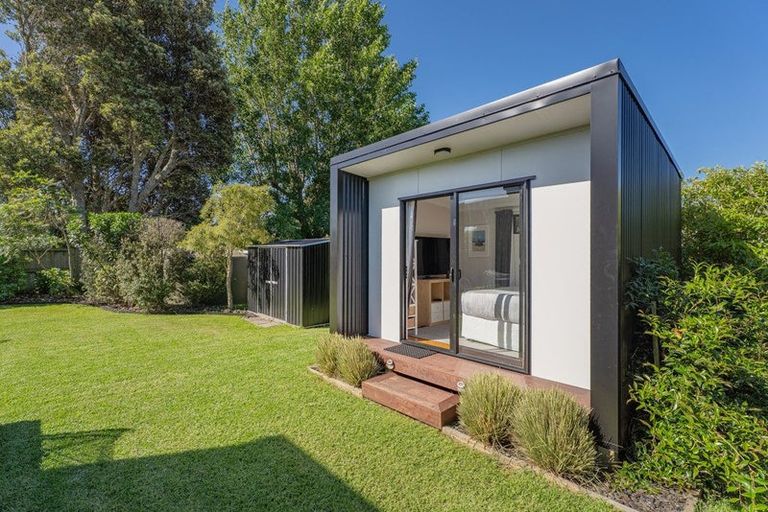 Photo of property in 10 Voyager Place, Cooks Beach, Whitianga, 3591