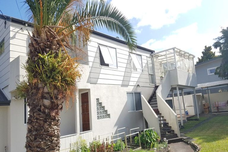 Photo of property in 165 Pine Valley Road, Dairy Flat, Silverdale, 0992