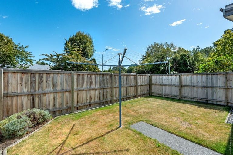 Photo of property in 13 Woodbury Street, Avonhead, Christchurch, 8042