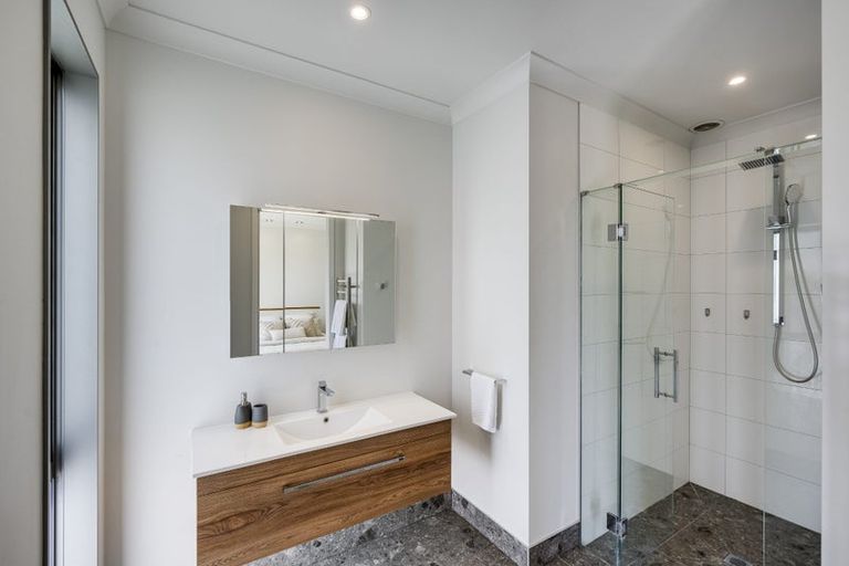 Photo of property in 3 Saint Andrews Road, Havelock North, 4130