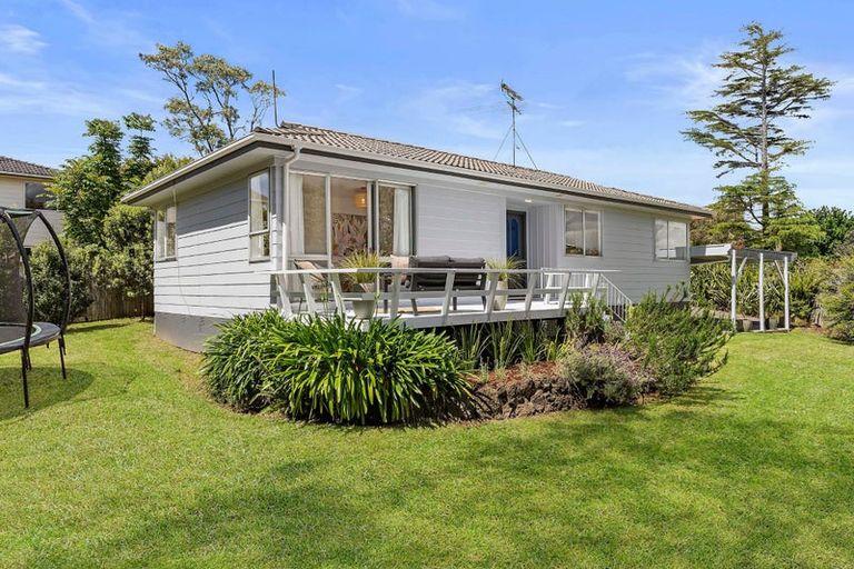 Photo of property in 69 Awaruku Road, Torbay, Auckland, 0630