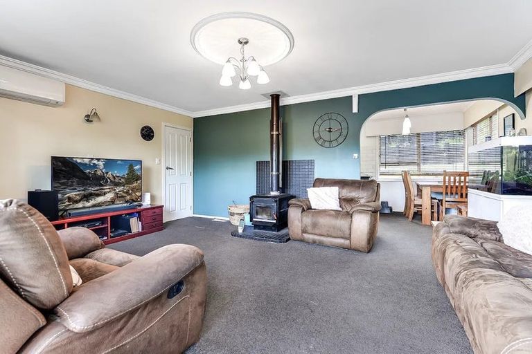 Photo of property in 3 Dillon Place, Hamilton East, Hamilton, 3216