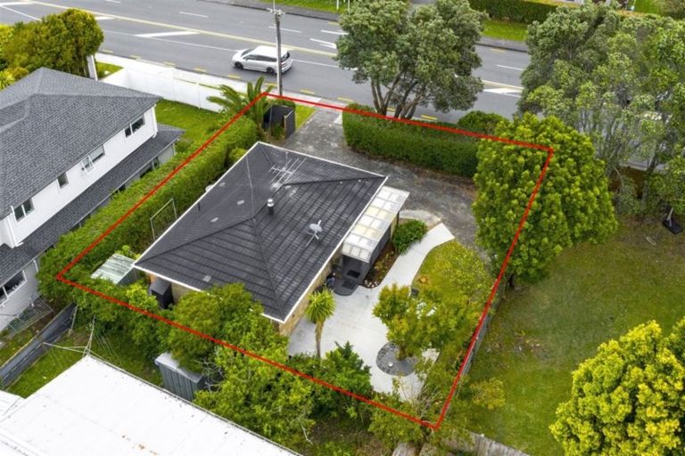 Photo of property in 1/2 Tristram Avenue, Forrest Hill, Auckland, 0620