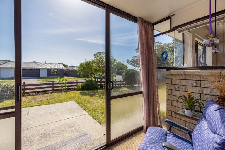 Photo of property in 2 Ngarimu Place, Mount Maunganui, 3116