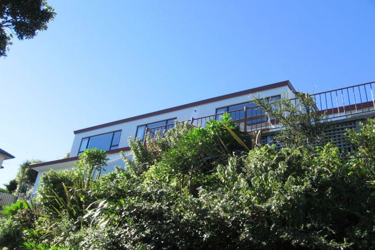 Photo of property in 62 Lohia Street, Khandallah, Wellington, 6035