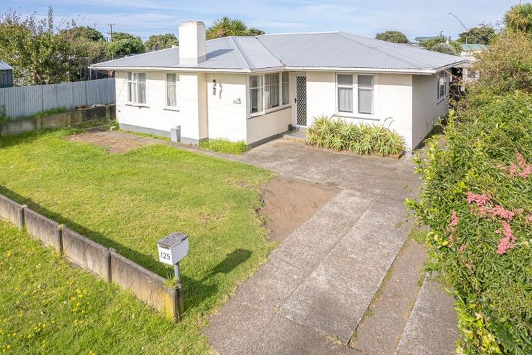 Photo of property in 125 Cornfoot Street, Castlecliff, Whanganui, 4501