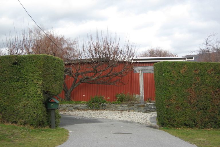 Photo of property in 2 Collins Street, Wanaka, 9305