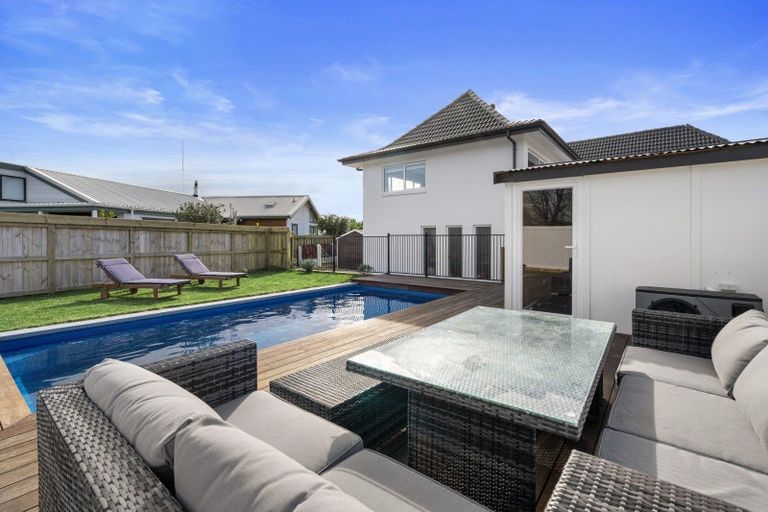 Photo of property in 61 Links View Drive, Omokoroa, 3114